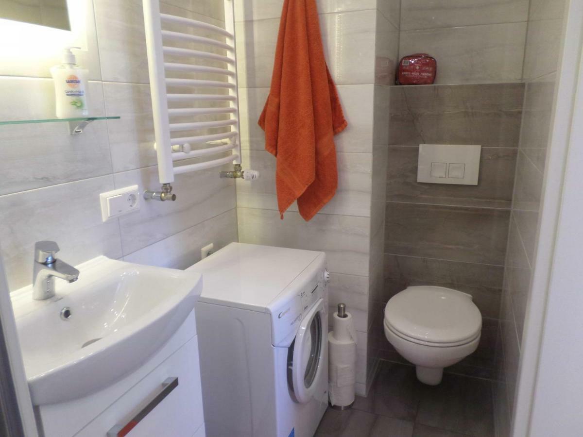 1 Zi. Apartment Naehe Flughafen/Messe Stuttgart 24H Waldenbuch Dış mekan fotoğraf