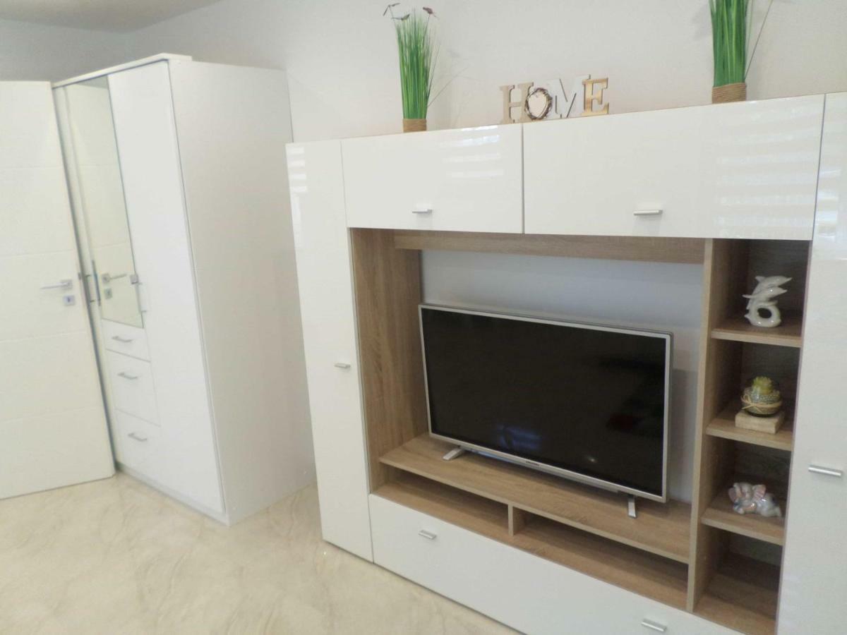 1 Zi. Apartment Naehe Flughafen/Messe Stuttgart 24H Waldenbuch Dış mekan fotoğraf
